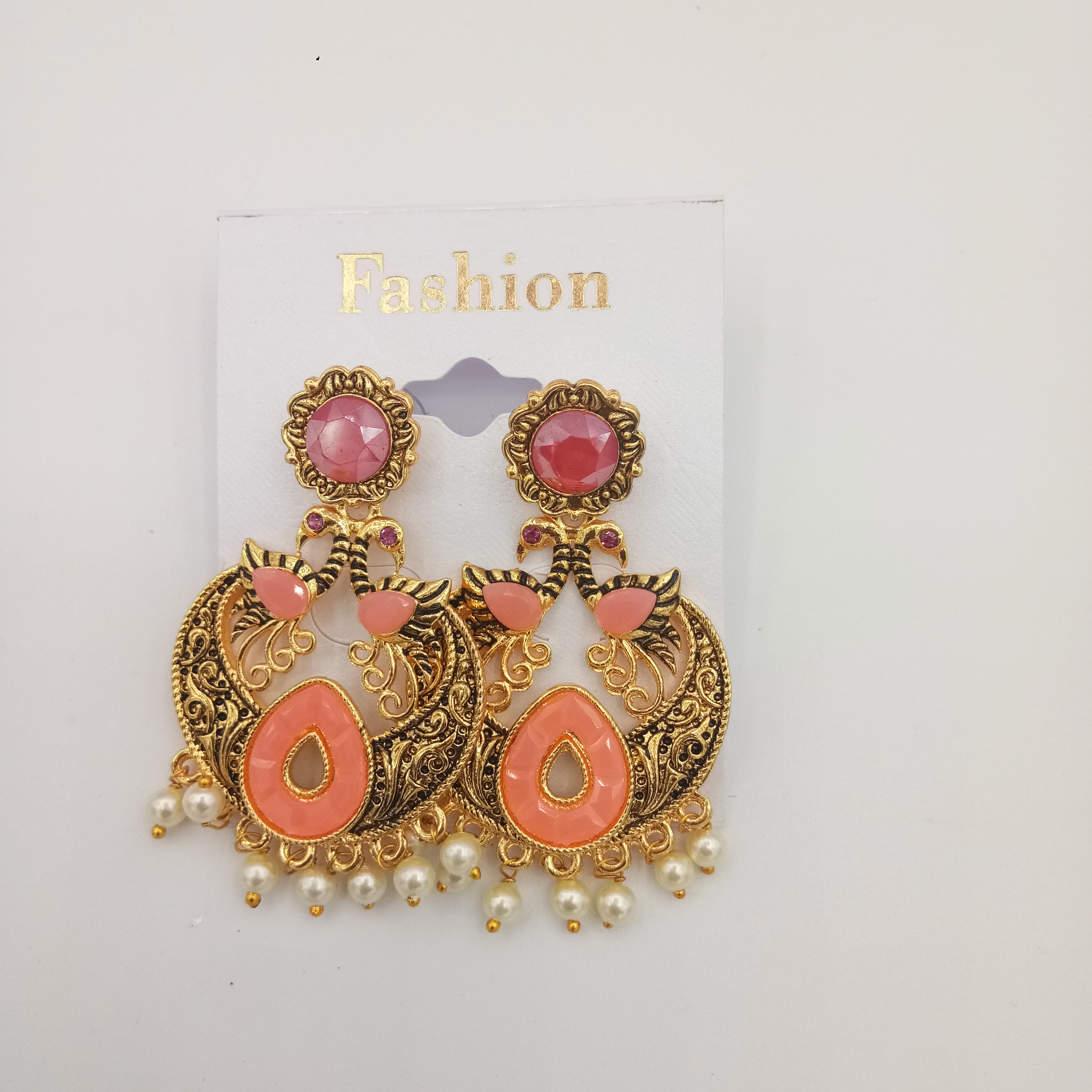 L GOLD ANT EARRINGS - 521661