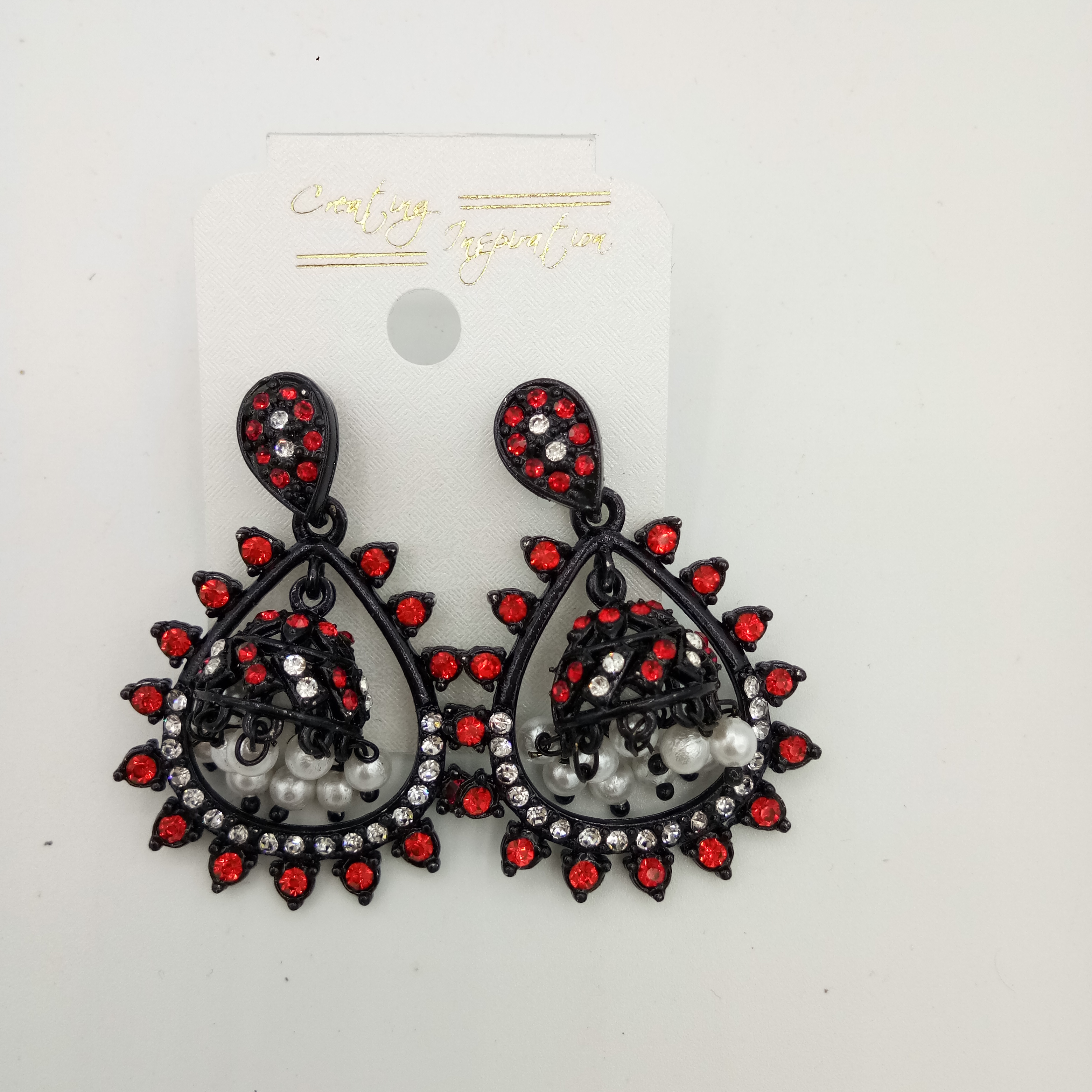 NEW BLACK WT + CLR EARRINGS - 522857