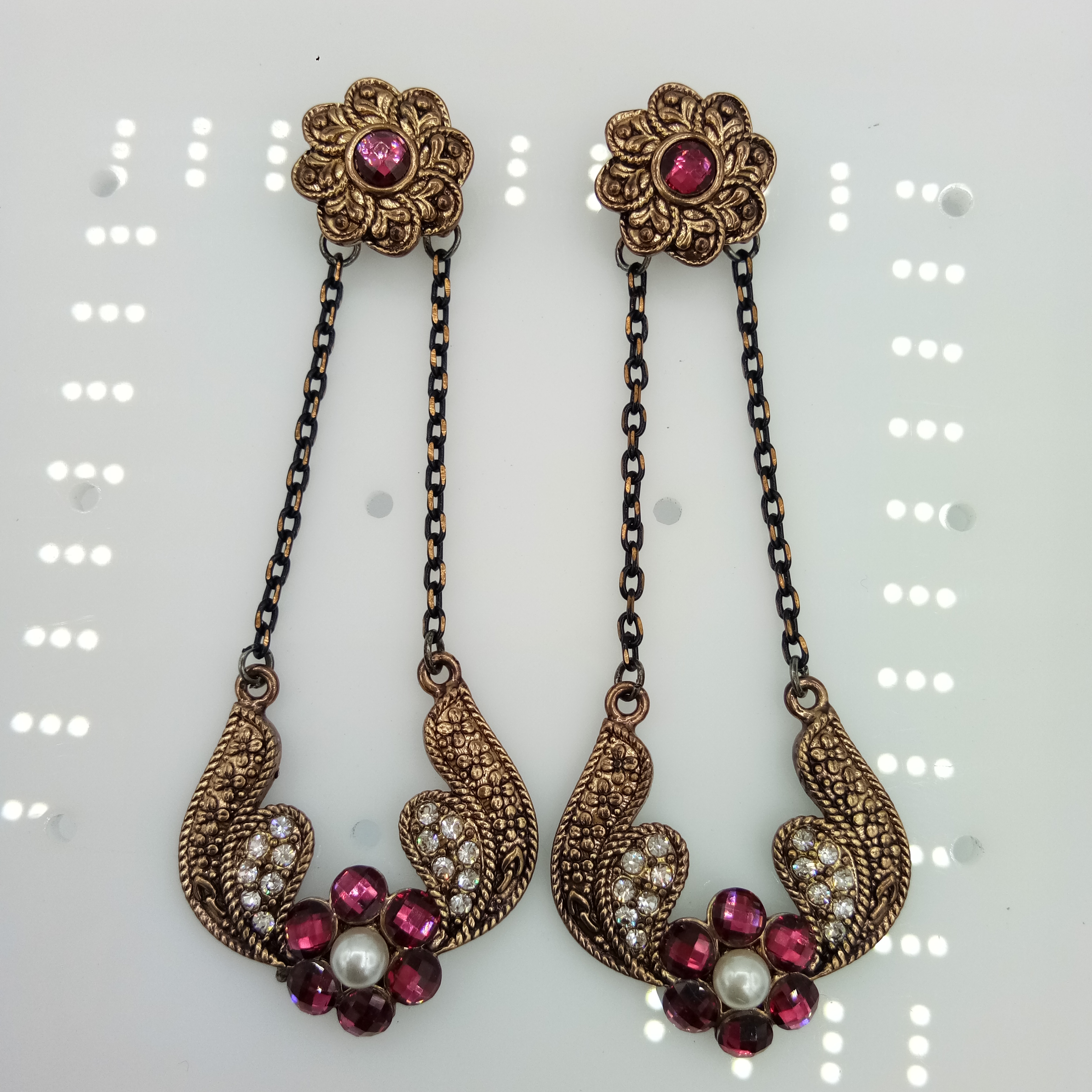 NEW ANTIQUE WT STONE EARRINGS - 52732