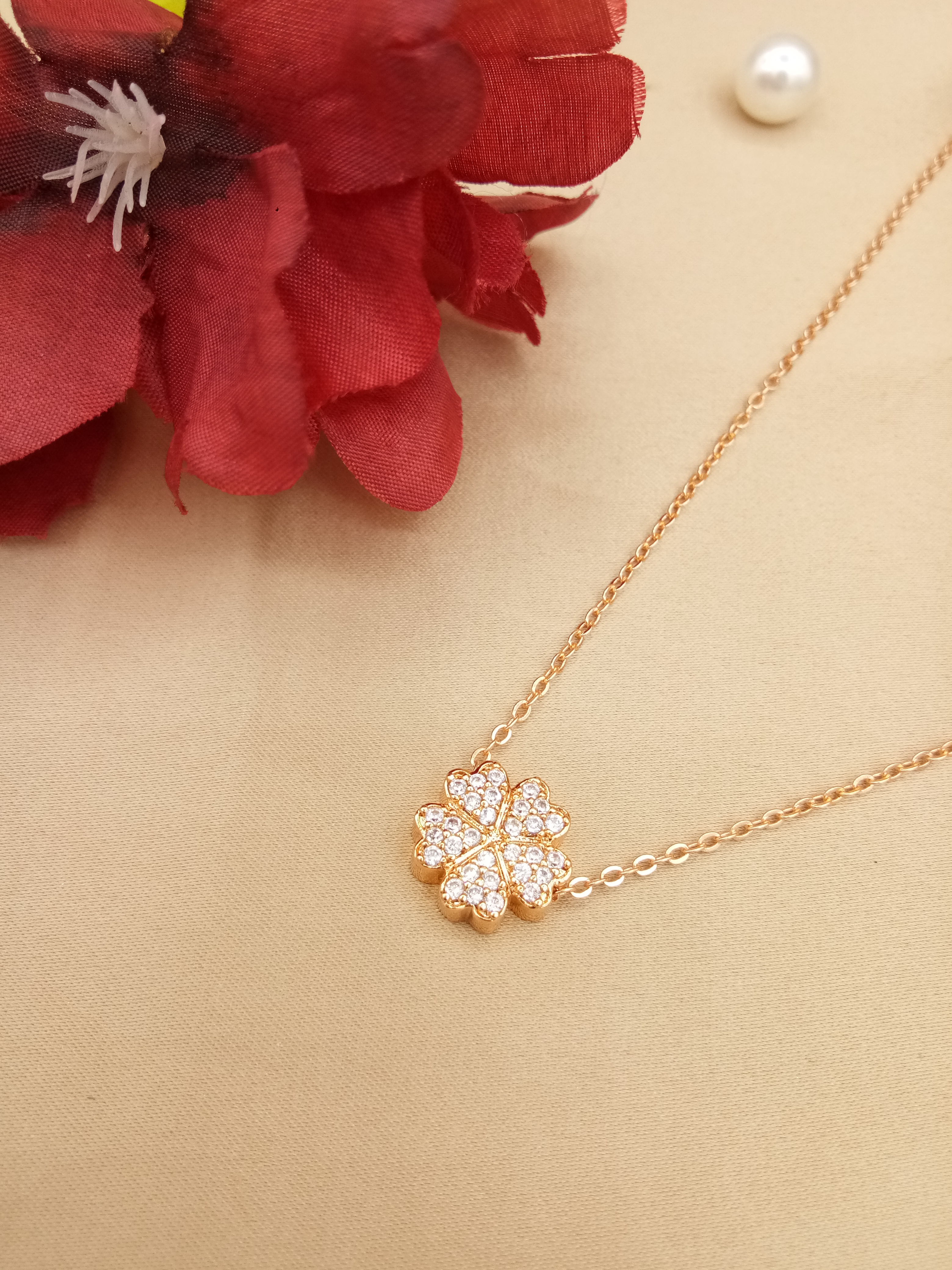AD ROSE PENDENT - 07184 NX