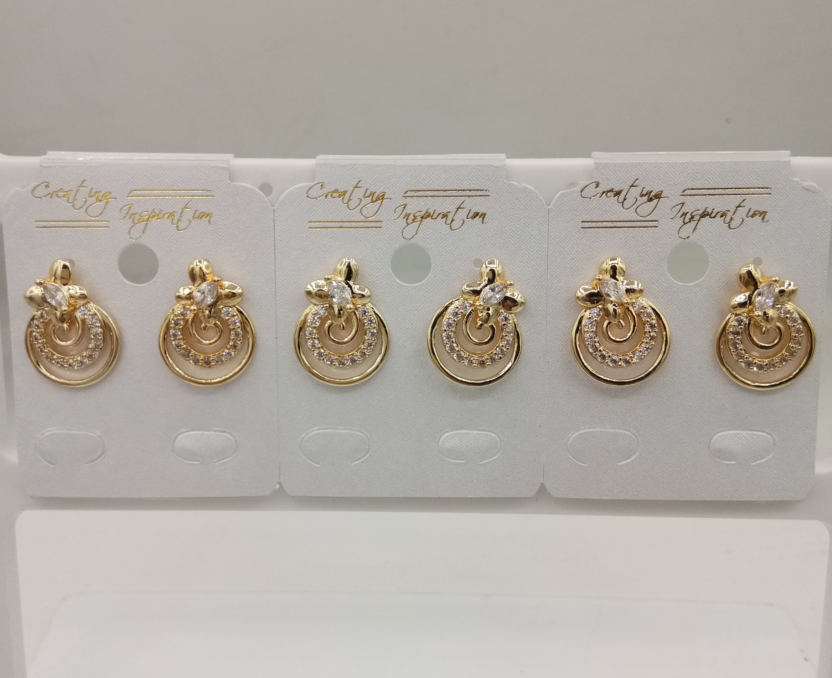 AD  YELLOW GOLD WHITE TOPS - 53425 NX