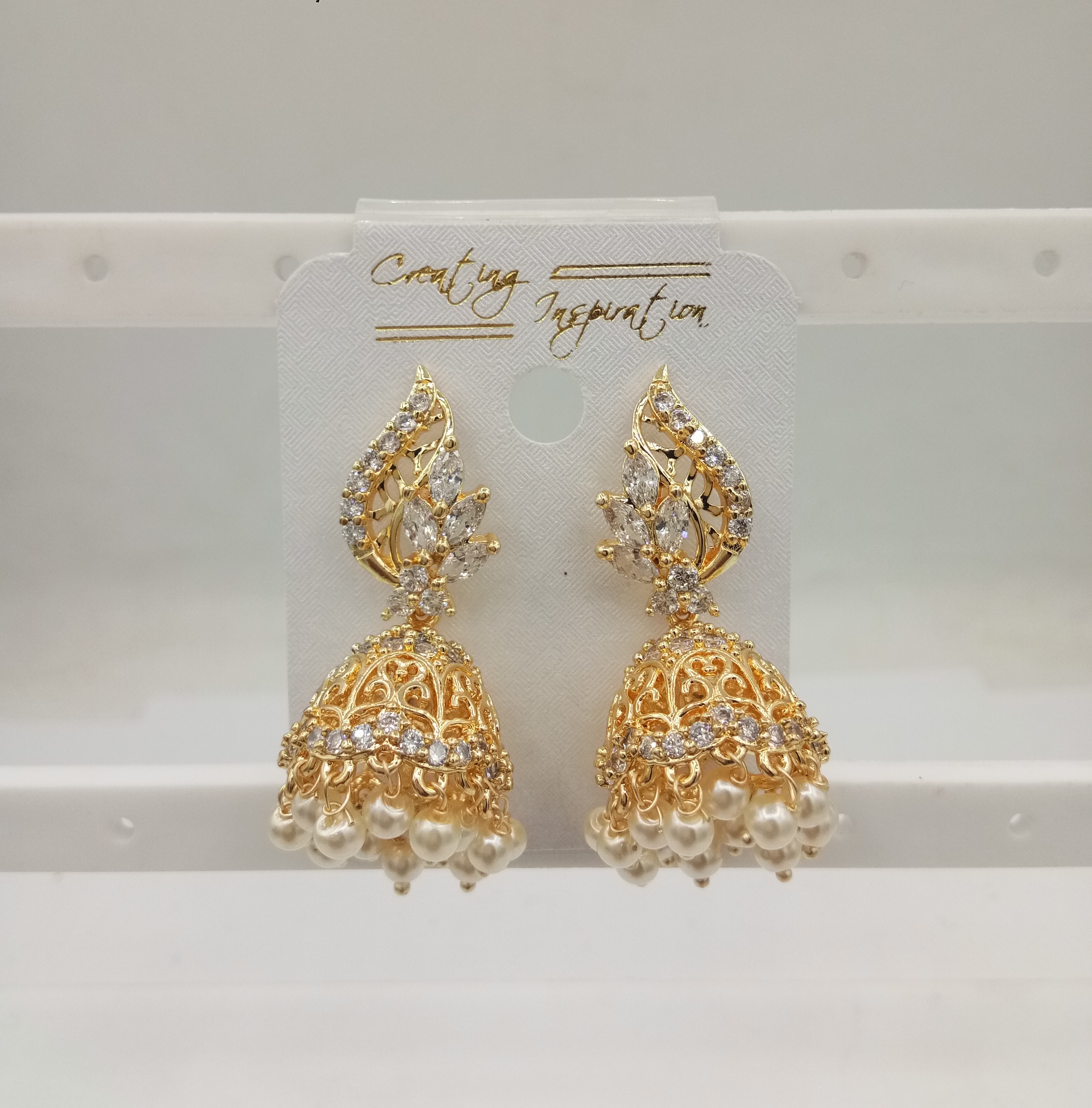 AD YELLOW GOLD WHITE JHUMKI - 21114 NX