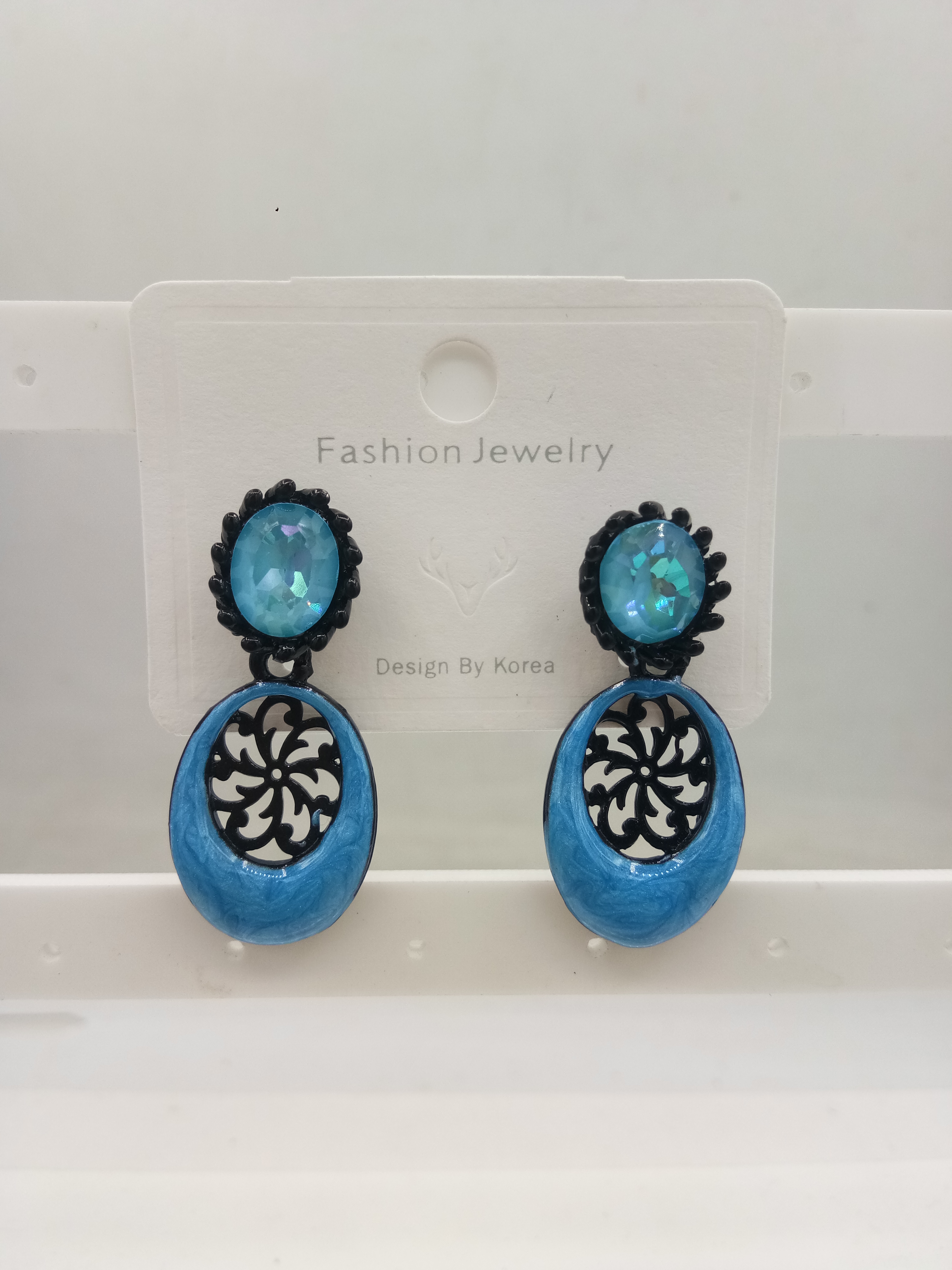 	BLACK NEW PEARL ASSST CMN TOPS - 111618