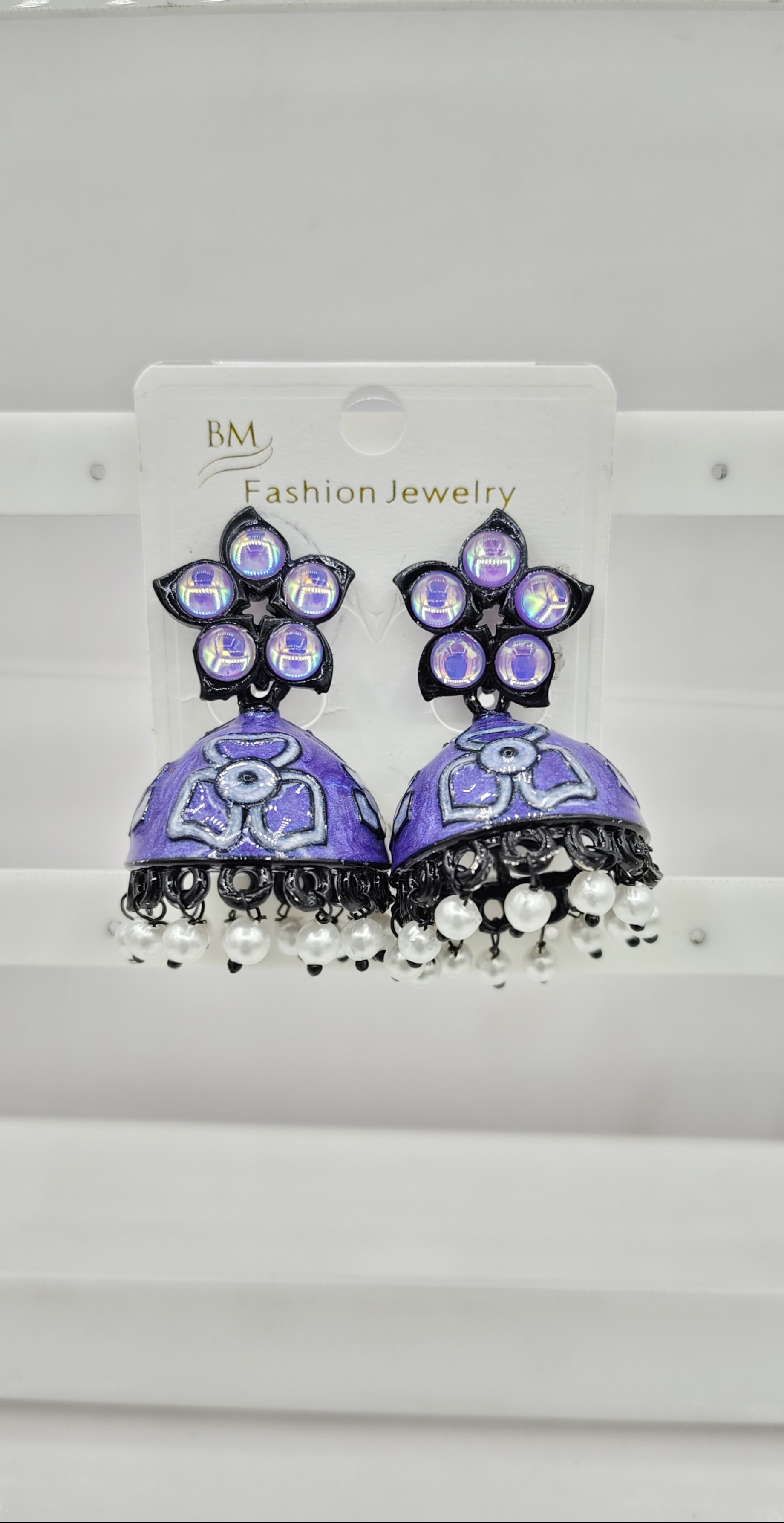 BLACK NEW PEARL CMN CLR MONALISA JHUMKI - 526419