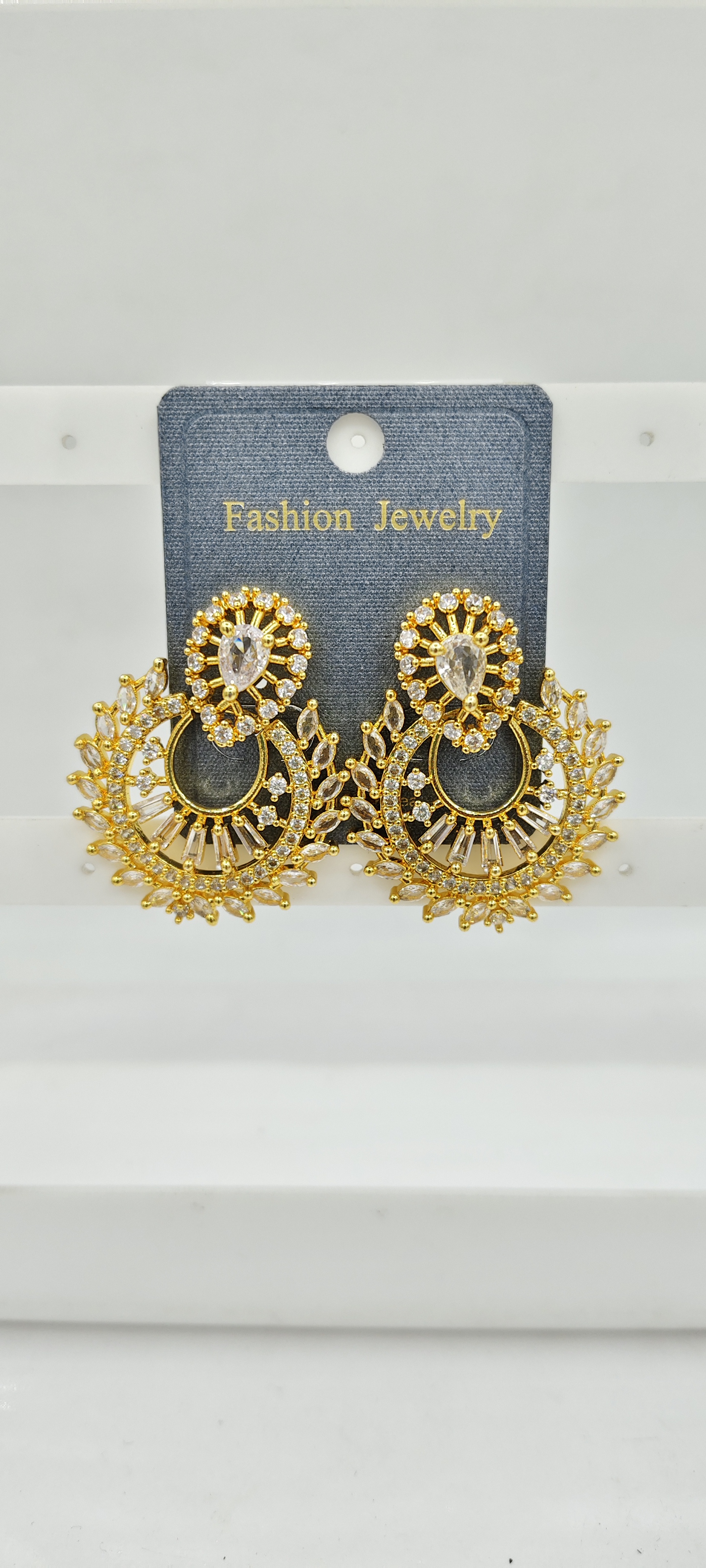 AD YELLOW GOLD WHITE EARRING - 51111 NX